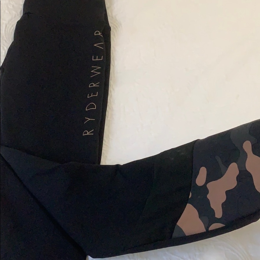 New Ryderwear camo leggings